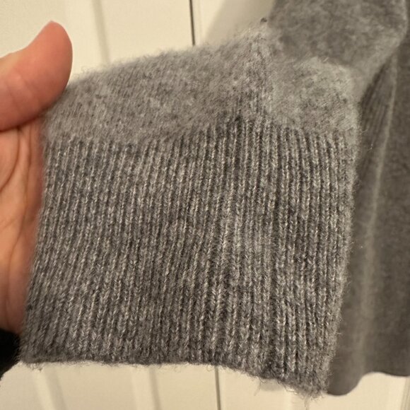 Saks Fifth Avenue 100% Cashmere Gray Cardigan - Picture 16 of 16